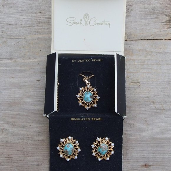 Sarah Coventry Jewelry - 💖HP💖1972 "Azure Skies" Sarah Cov Cabochon Set